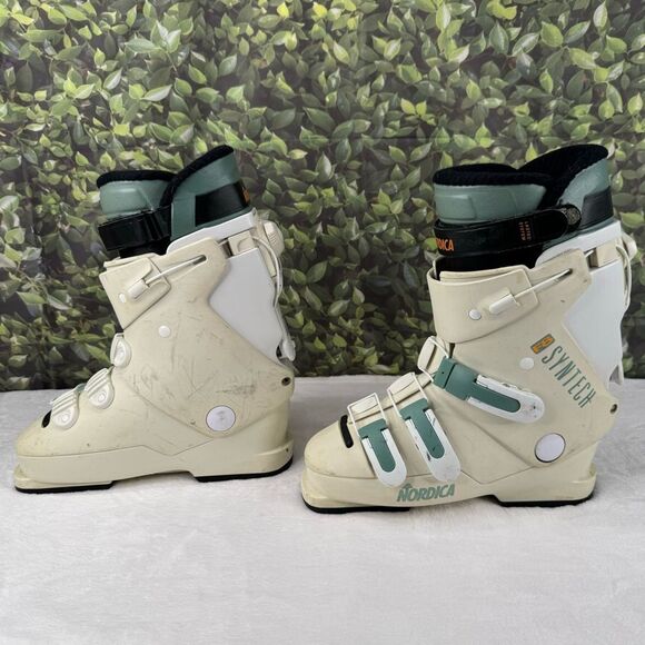 {Nordica} RARE Syntech F8 Ski Boots, Micro-Flex Buckles & Pure Wool-Lined main image 14
